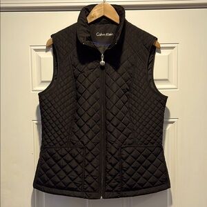 Calvin Klein Women’s Black Puffer Vest Size: M/L